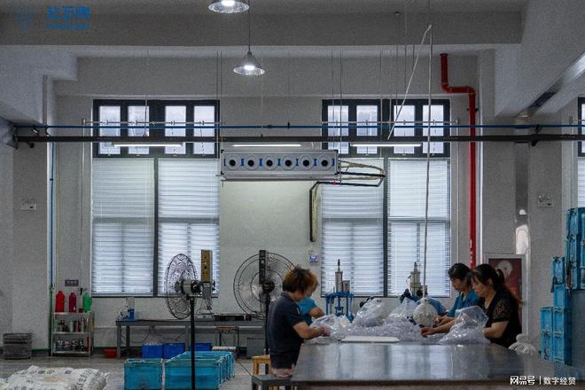 配钻石牌工业空调助力高效生产与员工健康凯时尊龙人生就是博车间空调成企业新标(图1)