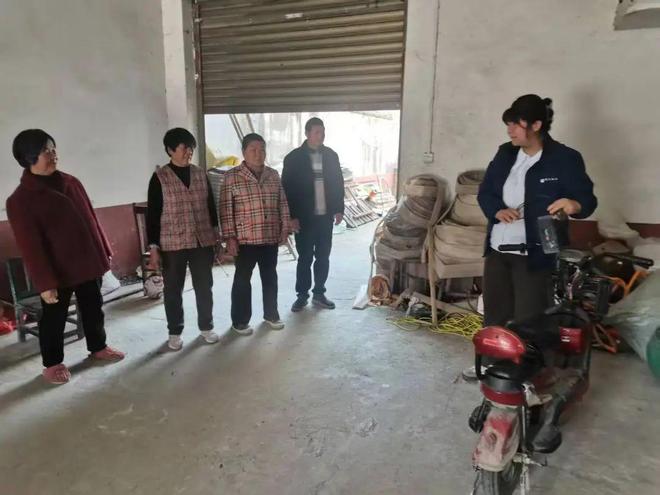 “耆乐无忧”独居老人安全教育小组第三、四节人生就是博-尊龙凯时淮滨县三空桥乡社工